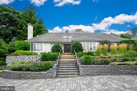 2815 Lexington St Arlington, VA 22207