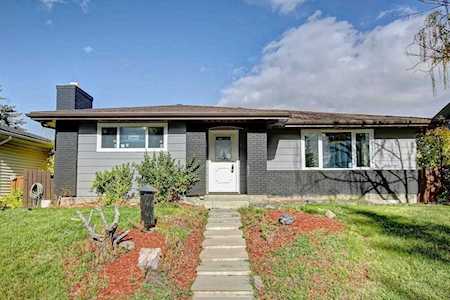 4604 Maryvale Drive NE Calgary, AB T2A 2T1