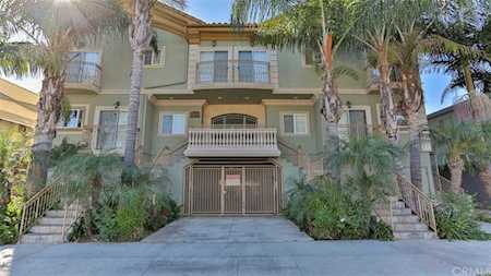 12606 Burbank Boulevard #3 Valley Village, CA 91607
