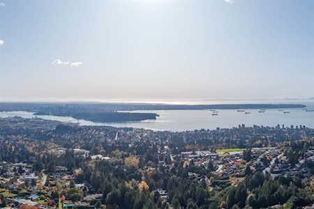 1125 Groveland Court West Vancouver, BC V7S 1Z7