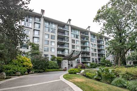 4759 Valley Drive #706 Vancouver, BC V6J 4B7