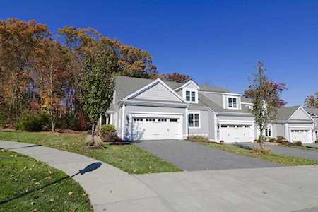 201 Fairway Dr #201 Northbridge, MA 01534
