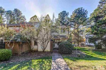 37 Bloomsbury Court Chapel Hill, NC 27517