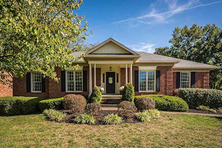 605 Lake Forest Pkwy Louisville, KY 40245