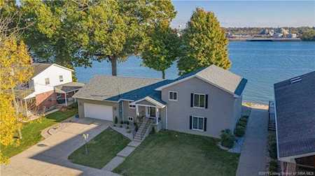 9 Arctic Jeffersonville, IN 47130