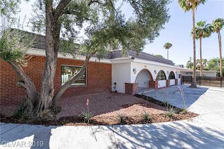3328 Seminole Circle Las Vegas, NV 89169