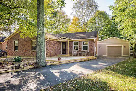 11516 Carriage Rest Ct Louisville, KY 40243