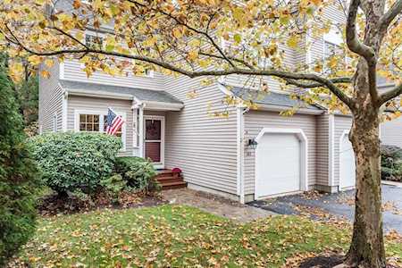 143 Bishops Forest Dr #143 Waltham, MA 02452