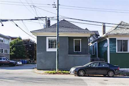 517 Commercial Drive Vancouver, BC V5L 3V9
