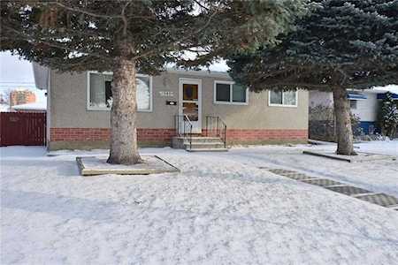 1986 Cottonwood Crescent SE Calgary, AB T2B 1P7