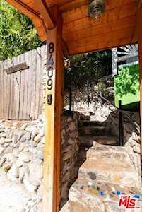 8409 Lookout Mountain Avenue Los Angeles, CA 90046