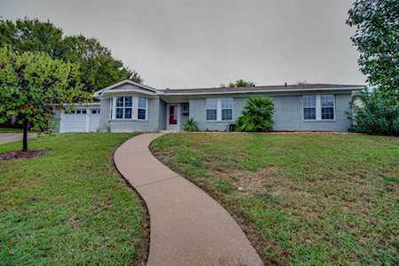 5905 N Hills Drive North Richland Hills, TX 76117