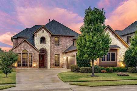 2817 Spring Hollow Court Highland Village, TX 75077