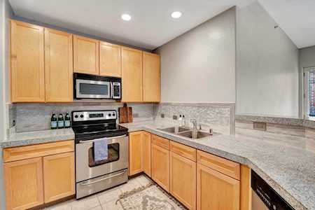 17 W Vernon Avenue #107 Phoenix, AZ 85003