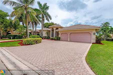 1122 NW 118th Way Coral Springs, FL 33071