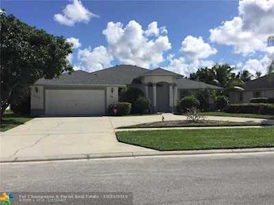 204 Saratoga Blvd Royal Palm Beach, FL 33411