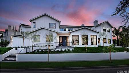 13800 Davana Terrace Sherman Oaks, CA 91423