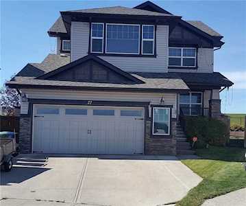 27 Sage Valley Court NW Calgary, AB T3R 0E8