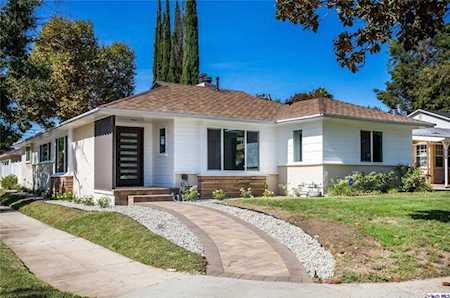 4303 Babcock Avenue Studio City, CA 91604