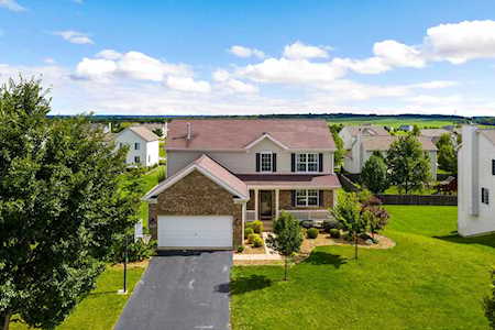 2056 Deerpoint Ln Yorkville, IL 60560