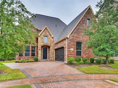 8436 Town Walk Drive North Richland Hills, TX 76182