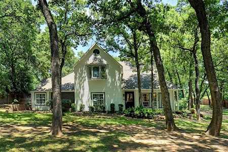 1784 Kingswood Drive Southlake, TX 76092