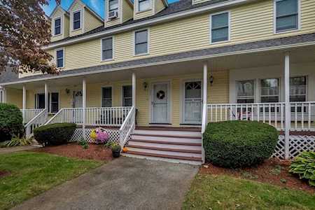 122 Merrimack Meadows #122 Tewksbury, MA 01876
