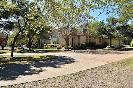 211 Saddleridge Dr Wimberley, TX 78676