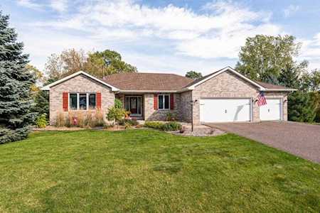 1378 Myrtle Street N Maplewood, MN 55119