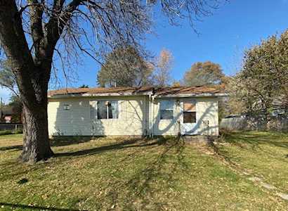 1700 E 84th Street Bloomington, MN 55425