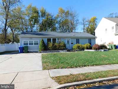 39 Briarcliff Rd Marlton, NJ 08053