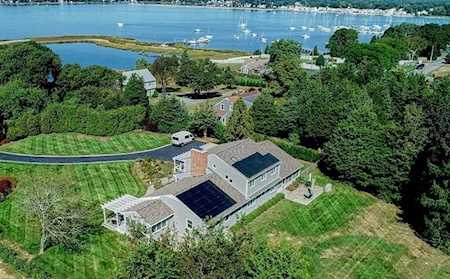225 Bay Point Rd Swansea, MA 02777