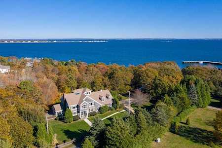 93 Moorings Rd Marion, MA 02738