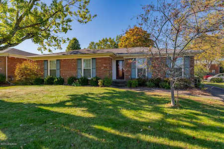 402 Gatehouse Ln Louisville, KY 40243