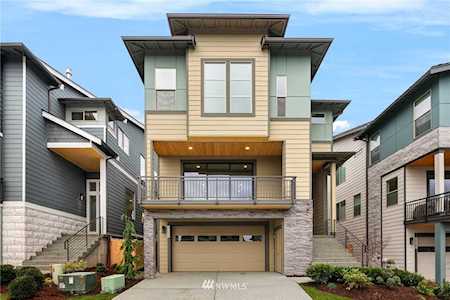 4064 236th Place SE Sammamish, WA 98075