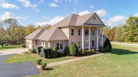 7109 Coachwood Dr Georgetown, IN 47122