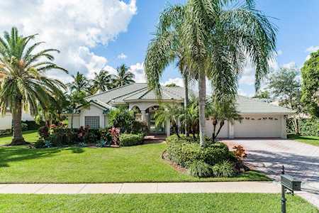 545 Cypress Green Circle Wellington, FL 33414