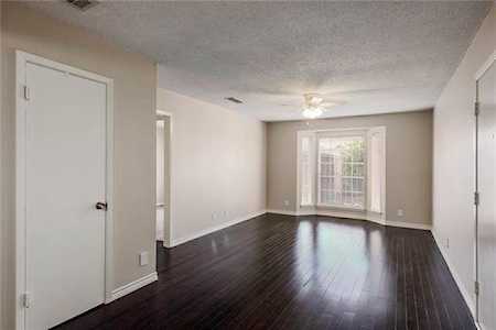 7920 Rockwood Ln #220 Austin, TX 78757