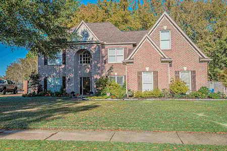 1743 Campden Dr Collierville, TN 38017