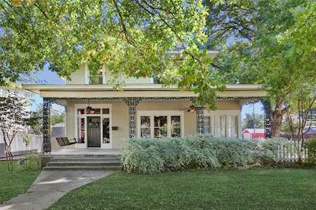 900 N Bishop Avenue Dallas, TX 75208