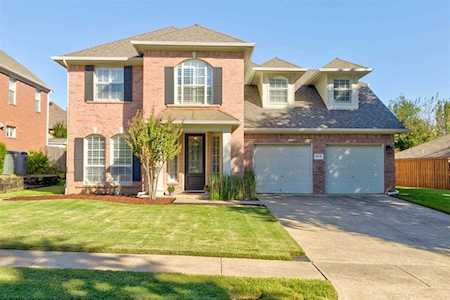 2416 Goliad Lane Grapevine, TX 76051