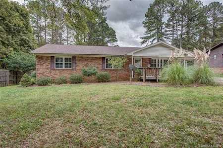 203 Timberlane Dr Belmont, NC 28012