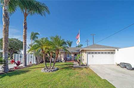 14501 Chateau Lane Huntington Beach, CA 92647