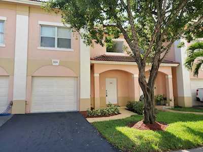 304 Talia Circle Palm Springs, FL 33461