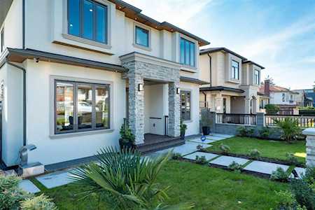466 E 60th Avenue Vancouver, BC V5X 1Z9