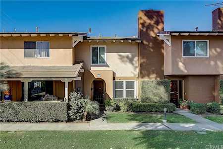 17751 La Rosa Lane Fountain Valley, CA 92708