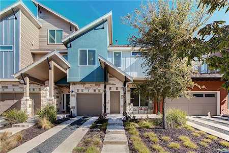 912 Cannoneer Ln Austin, TX 78757