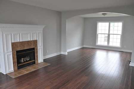7018 Village Gate Trace Louisville, KY 40291