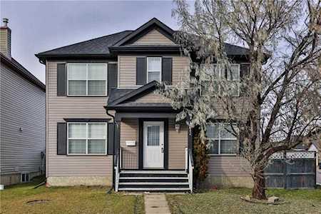 7916 Marthas Haven Park NE Calgary, AB T3J 4H5