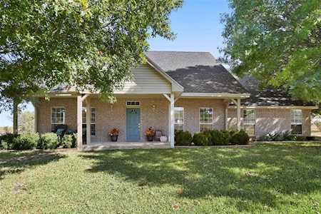 695 Range Road Justin, TX 76247